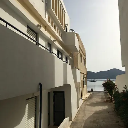 Canali Apts Apartment